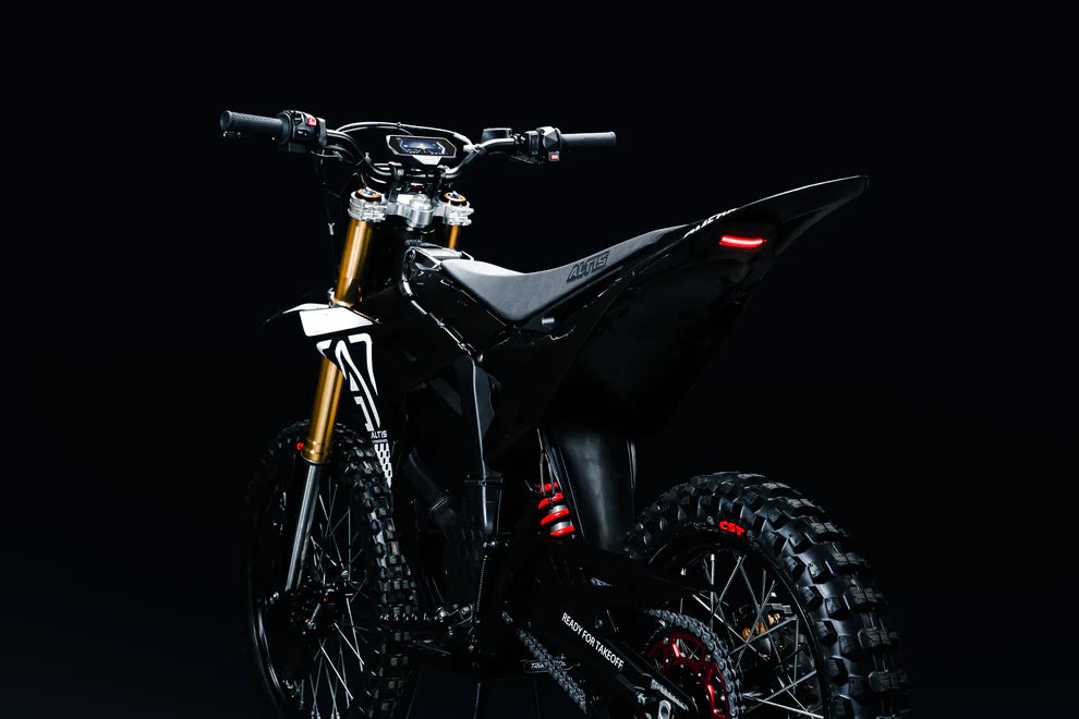 Altis Omega 2026